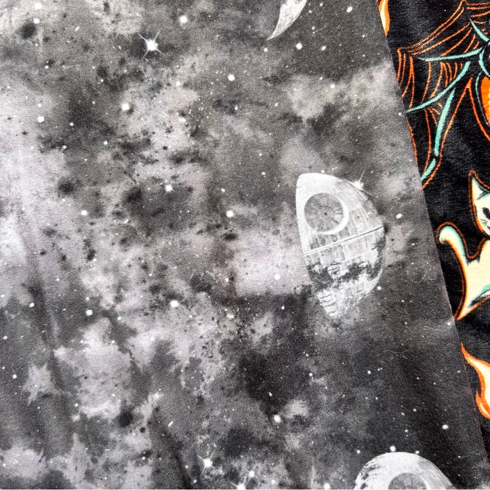 New Star Wars Death Star Moon Phases Her Universe Leggings - Picture 6 of 8
